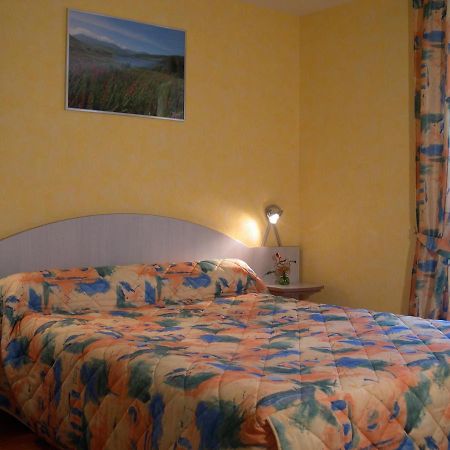 L'Ostalou Hotel Issoire Kültér fotó