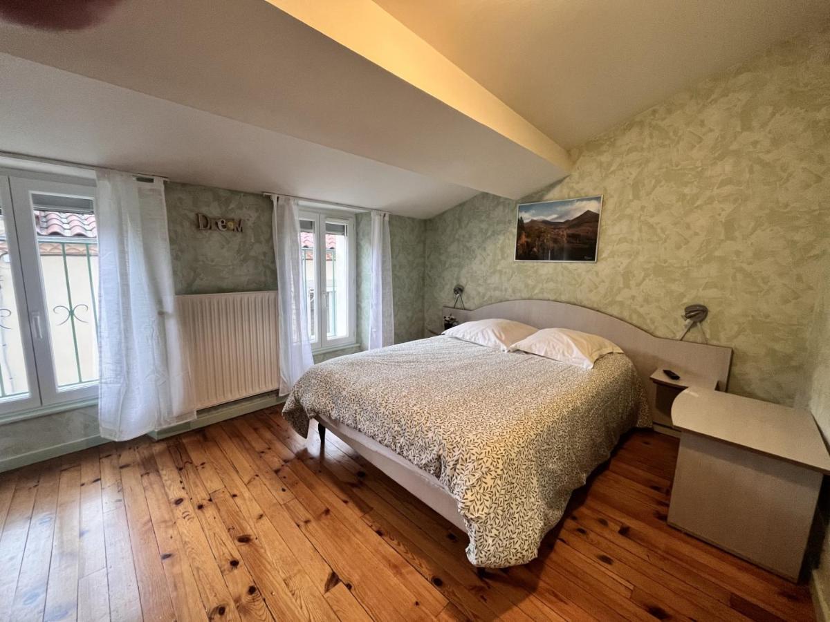 L'Ostalou Hotel Issoire Kültér fotó