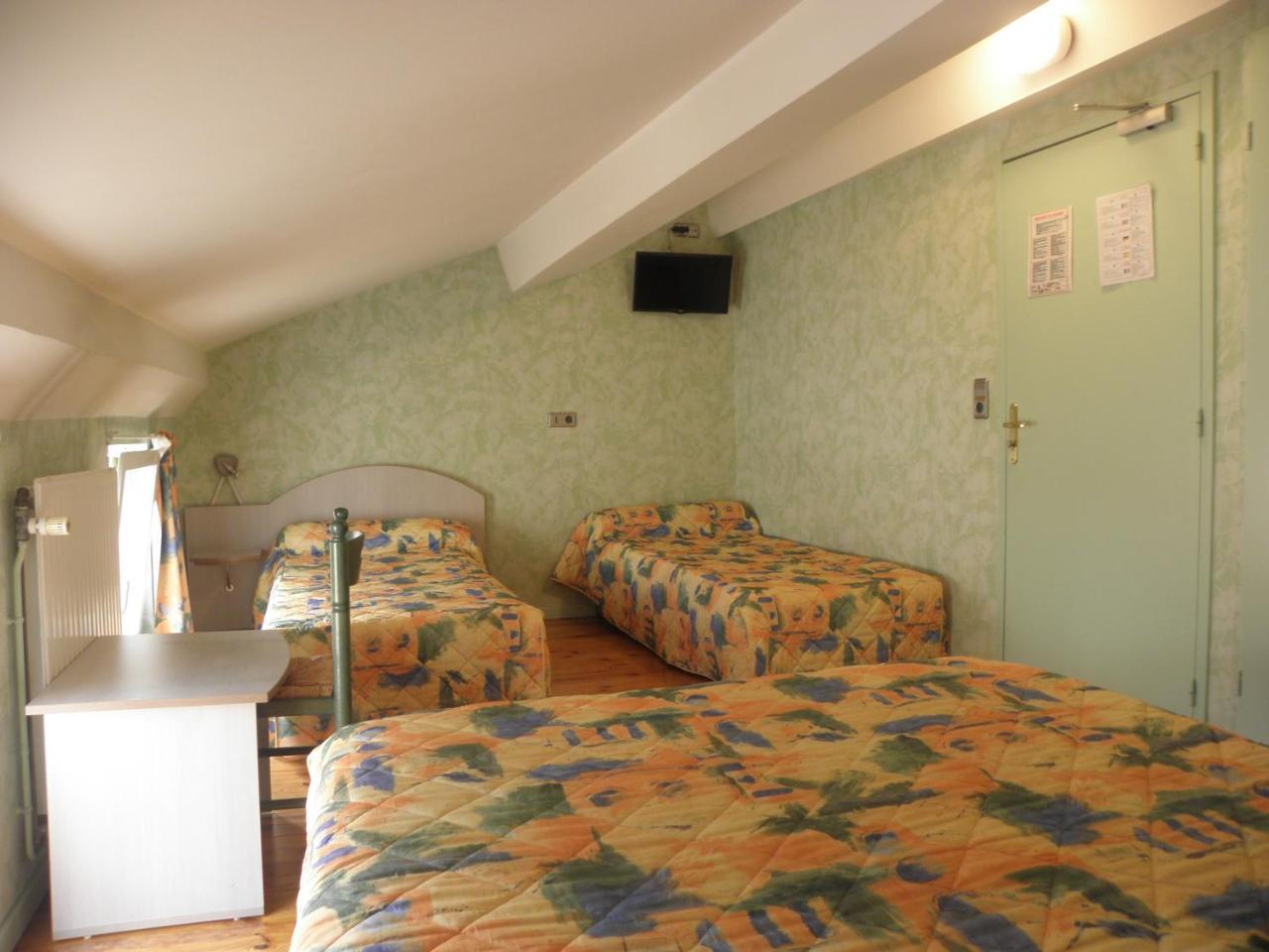 L'Ostalou Hotel Issoire Kültér fotó