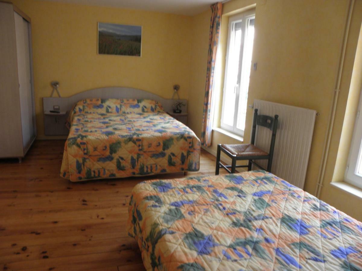 L'Ostalou Hotel Issoire Kültér fotó